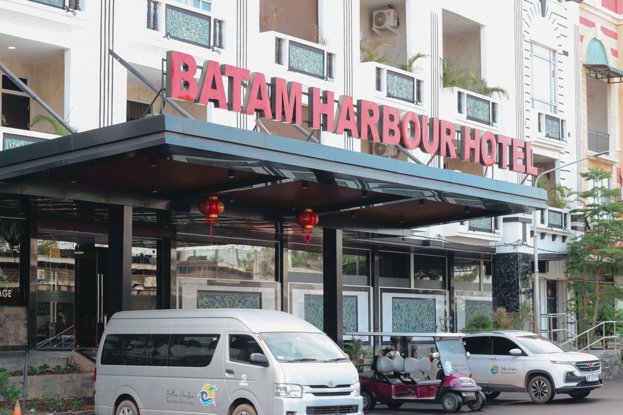 Batam Harbour Boutique Hotel & Spa Нагоя Экстерьер фото