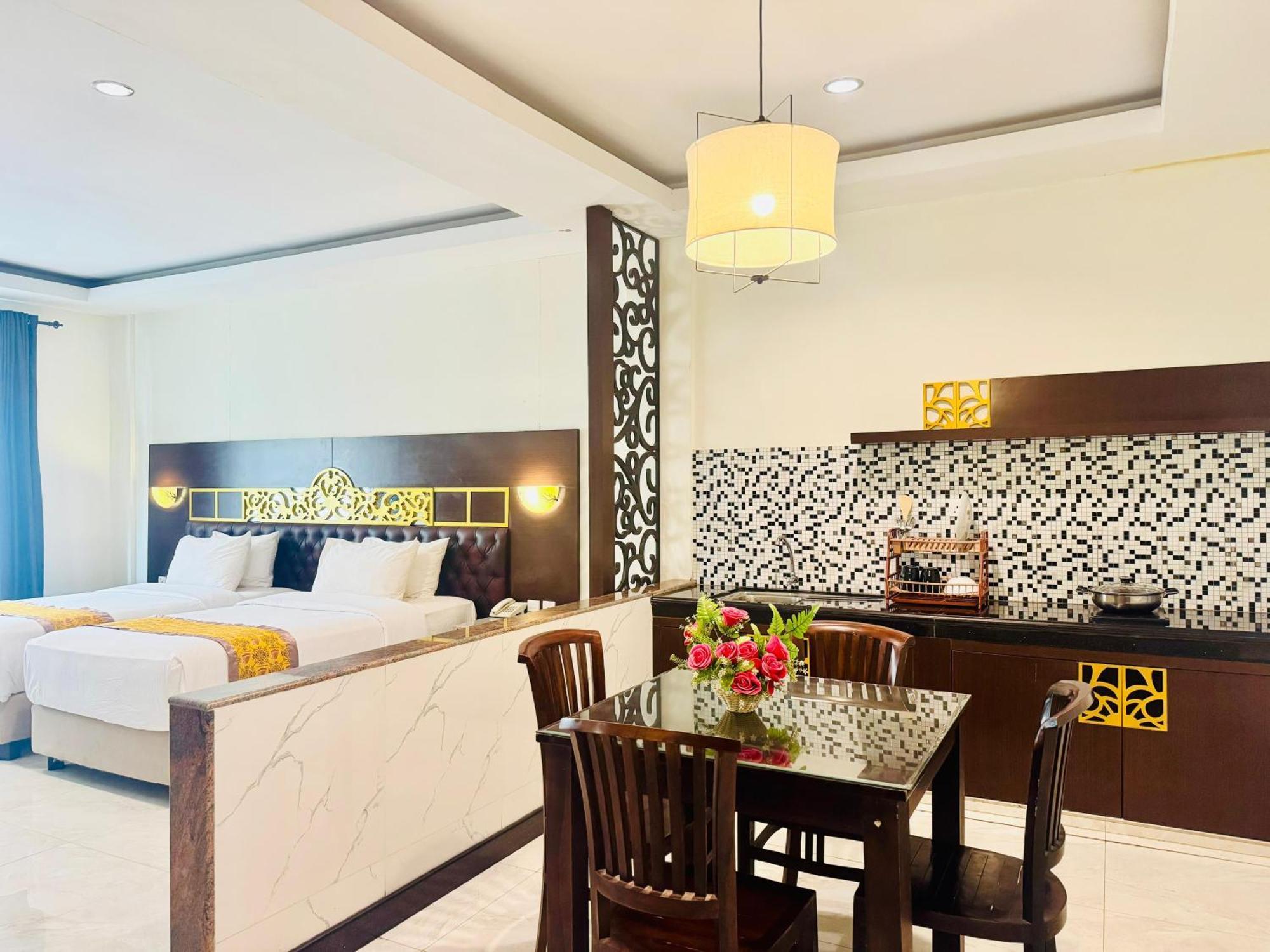 Batam Harbour Boutique Hotel & Spa Нагоя Номер фото