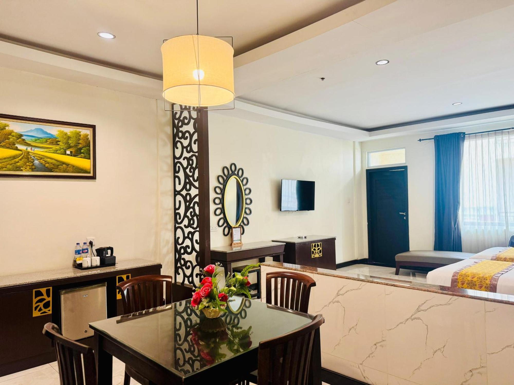 Batam Harbour Boutique Hotel & Spa Нагоя Номер фото