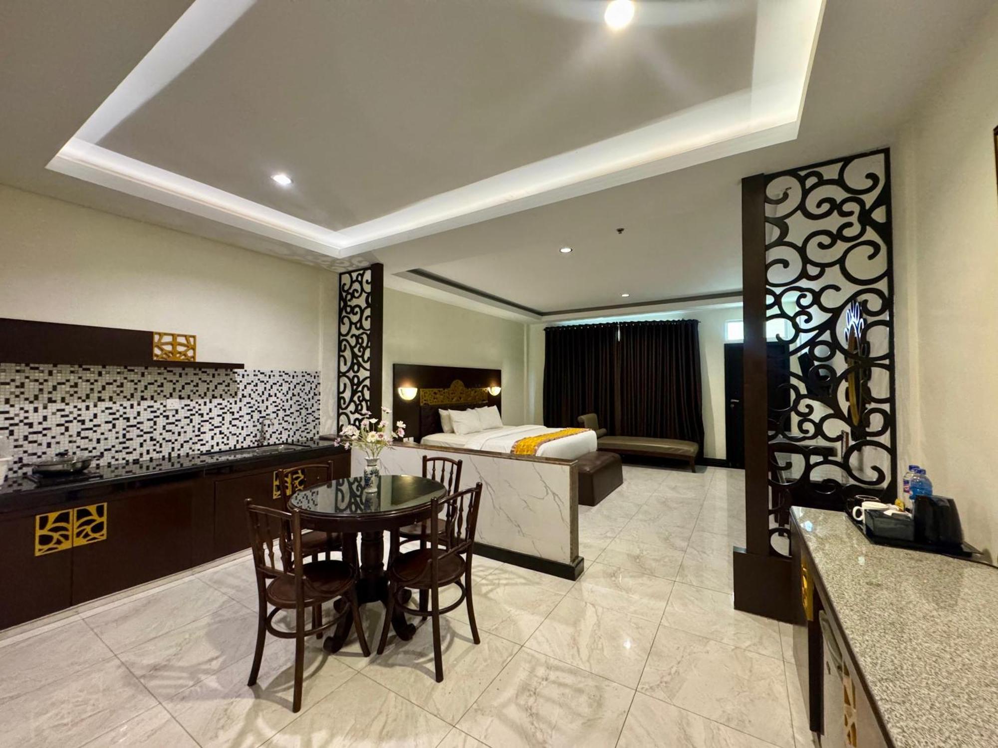 Batam Harbour Boutique Hotel & Spa Нагоя Номер фото