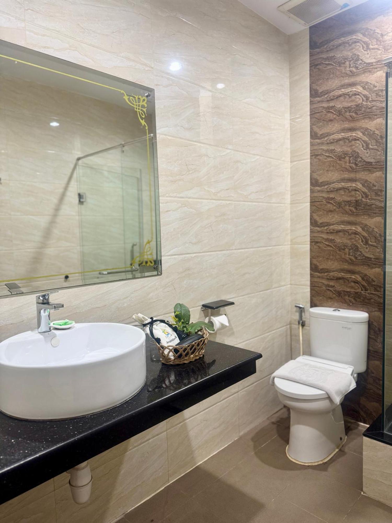 Batam Harbour Boutique Hotel & Spa Нагоя Номер фото